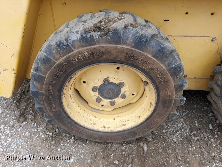 image for item KD9077 1998 Gehl SL4625  skid steer loader