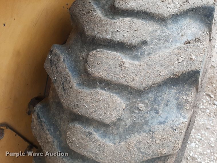 image for item KD9077 1998 Gehl SL4625  skid steer loader