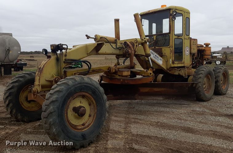 image for item KD9078 1961 Huber 10D  rigid frame motor grader
