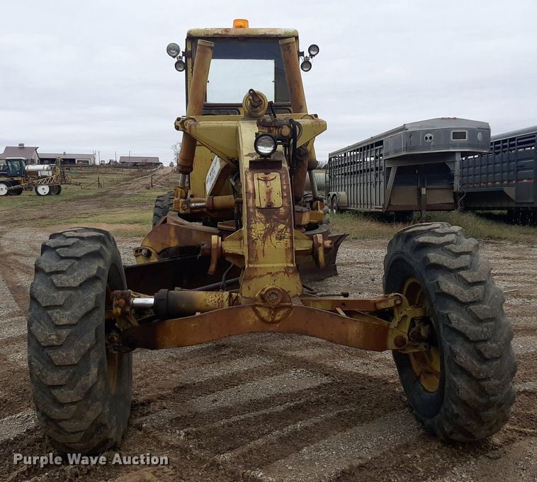 image for item KD9078 1961 Huber 10D  rigid frame motor grader