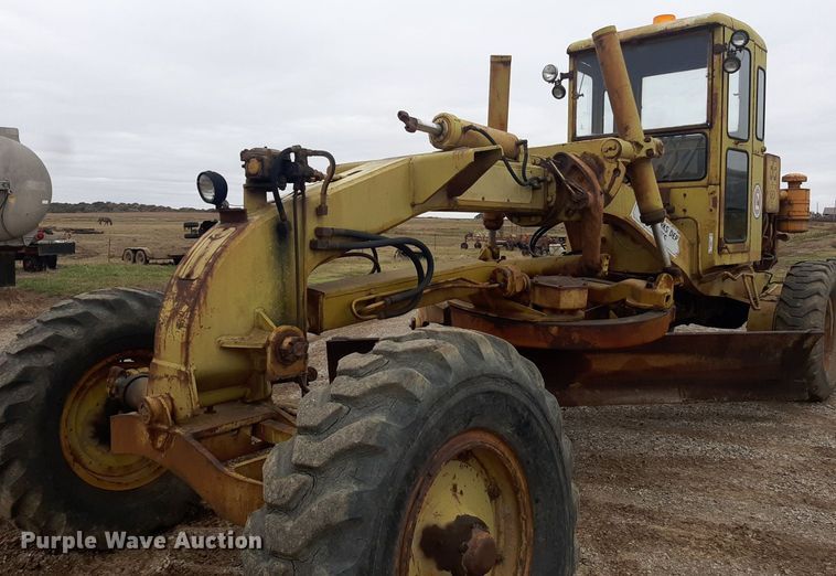 image for item KD9078 1961 Huber 10D  rigid frame motor grader