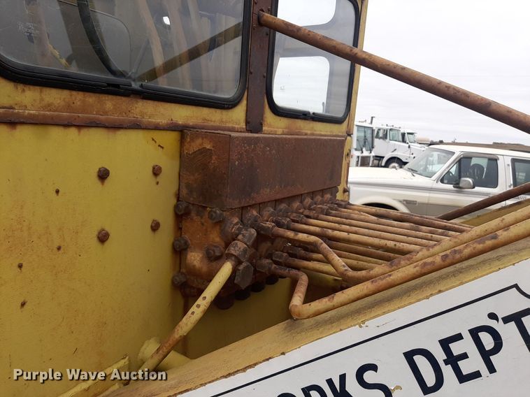 image for item KD9078 1961 Huber 10D  rigid frame motor grader