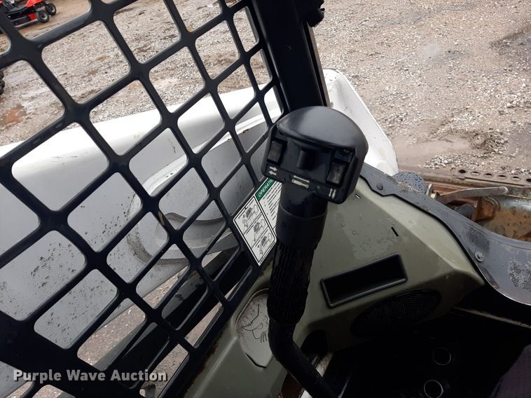 image for item KD9081 2013 Bobcat S590  skid steer loader