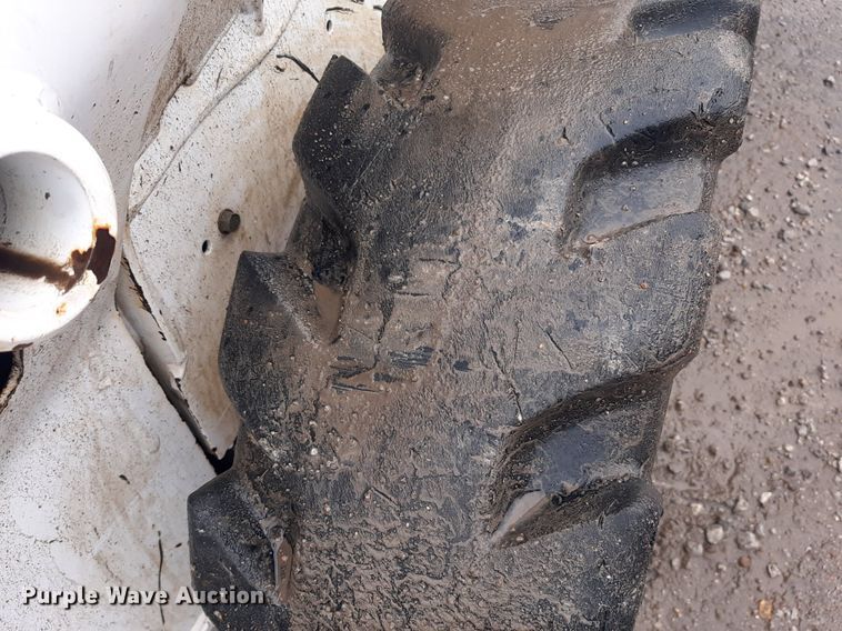 image for item KD9081 2013 Bobcat S590  skid steer loader