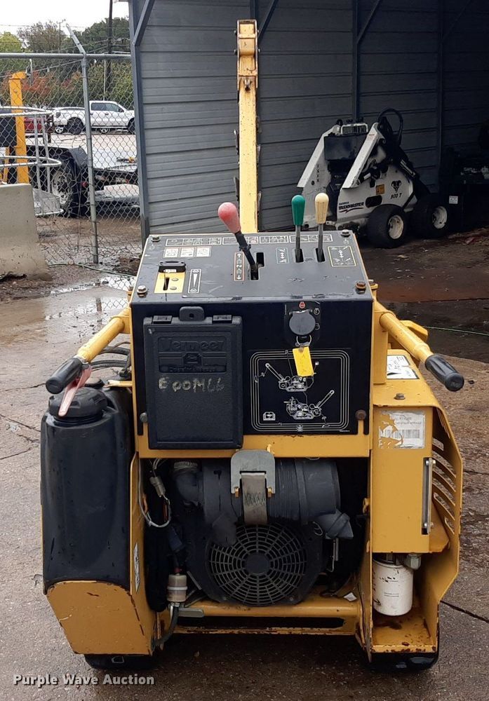 image for item KD9082 2015 Vermeer RTX250  trencher