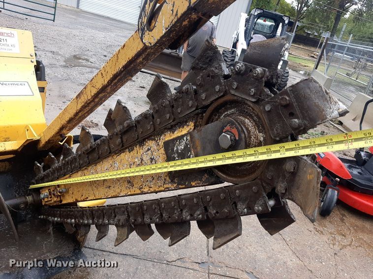 image for item KD9082 2015 Vermeer RTX250  trencher