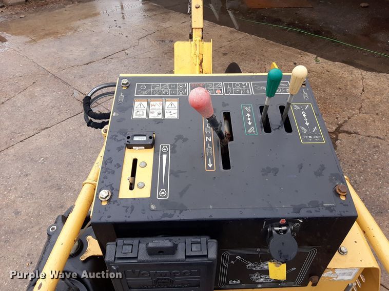 image for item KD9082 2015 Vermeer RTX250  trencher