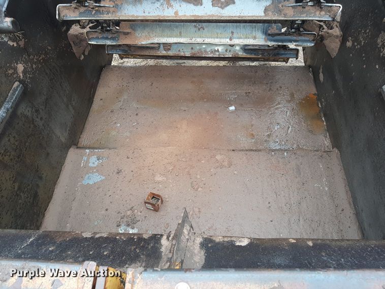 image for item KD9087 1996 Caterpillar 623F  elevating scraper