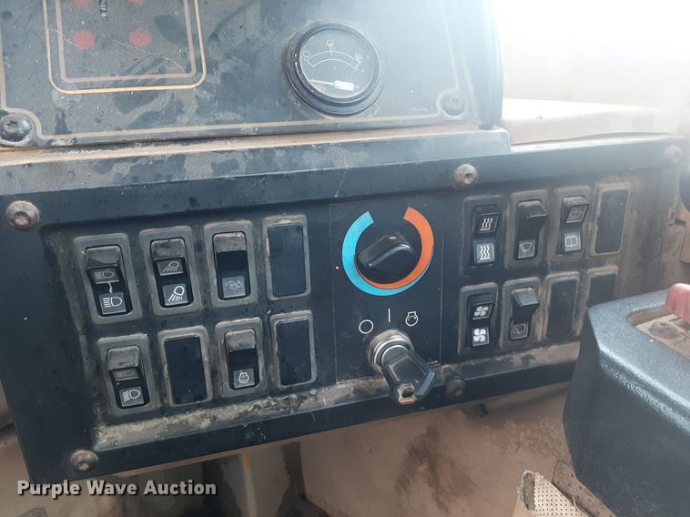 image for item KD9087 1996 Caterpillar 623F  elevating scraper