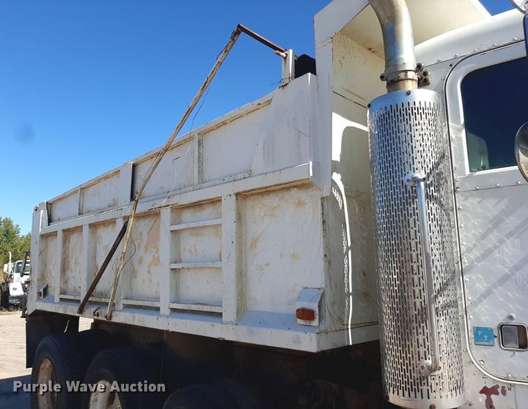 image for item KD9094 1980 Peterbilt 359  dump truck