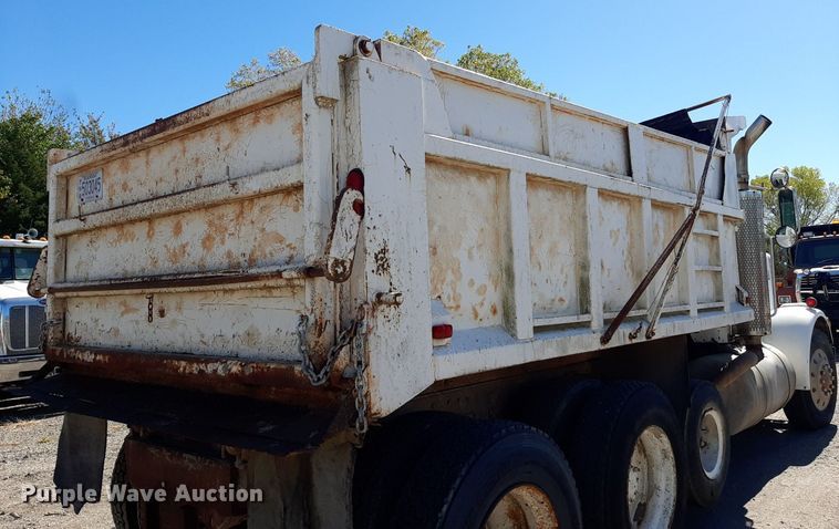 image for item KD9094 1980 Peterbilt 359  dump truck