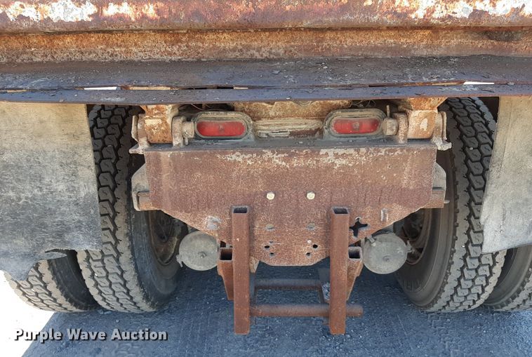 image for item KD9094 1980 Peterbilt 359  dump truck