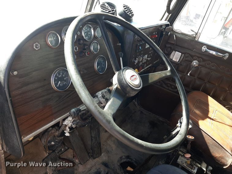 image for item KD9094 1980 Peterbilt 359  dump truck