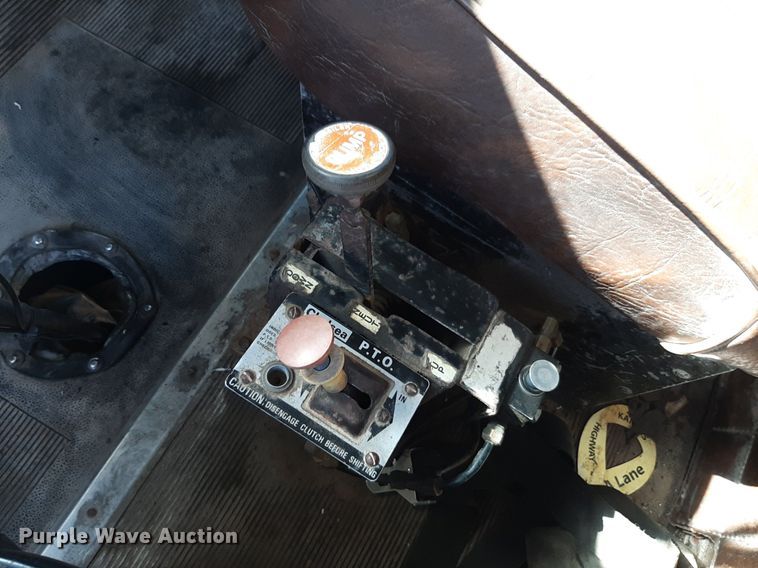 image for item KD9094 1980 Peterbilt 359  dump truck