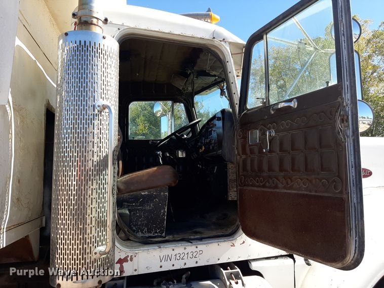 image for item KD9094 1980 Peterbilt 359  dump truck