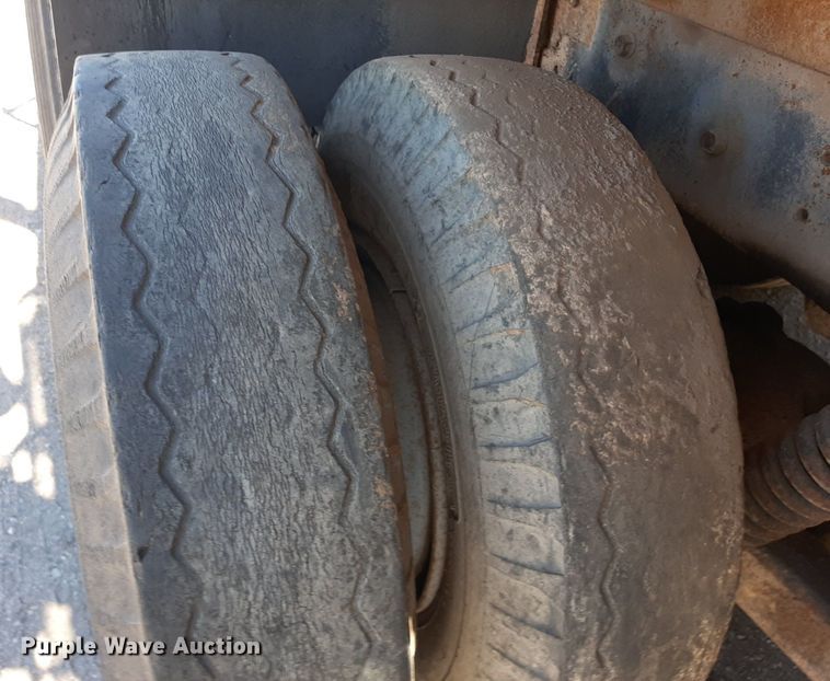 image for item KD9094 1980 Peterbilt 359  dump truck