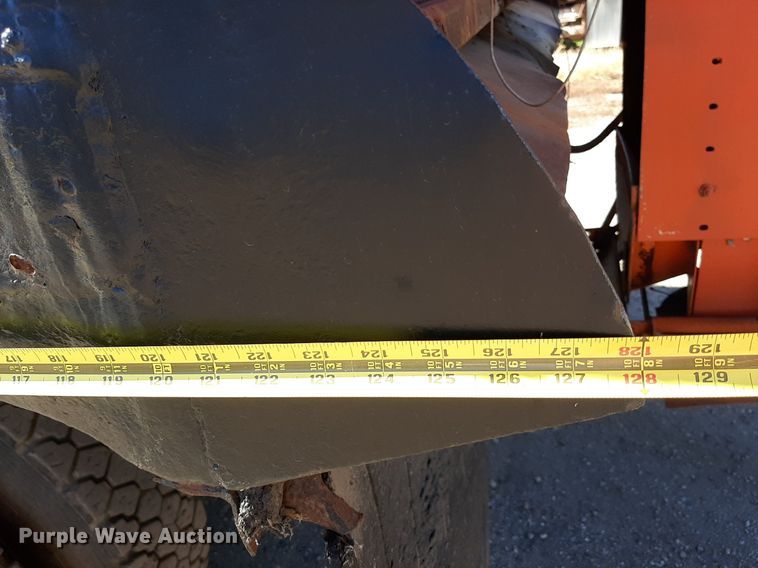 image for item KD9095 1992 Ford LN8000  dump truck