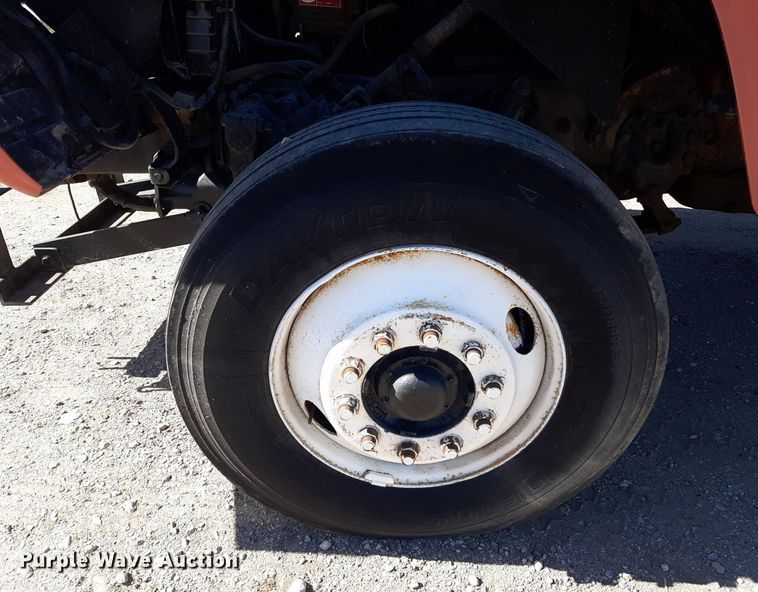 image for item KD9095 1992 Ford LN8000  dump truck