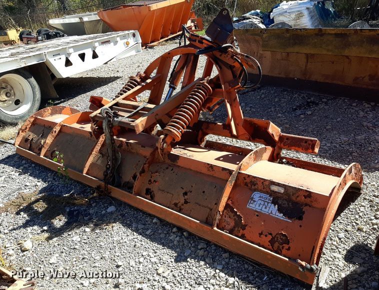 image for item KD9095 1992 Ford LN8000  dump truck