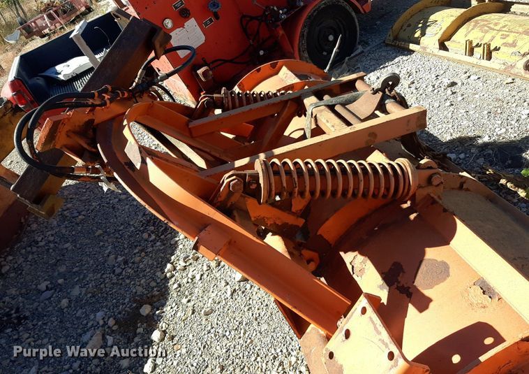 image for item KD9095 1992 Ford LN8000  dump truck