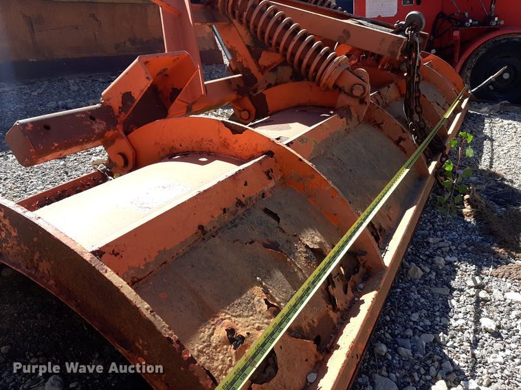 image for item KD9095 1992 Ford LN8000  dump truck