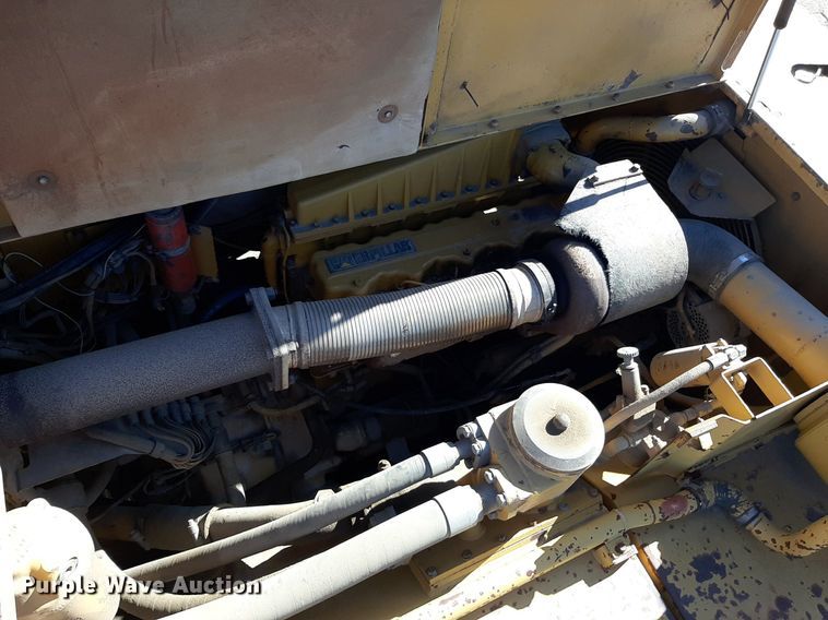 image for item KD9149 1993 Caterpillar D25D  water wagon