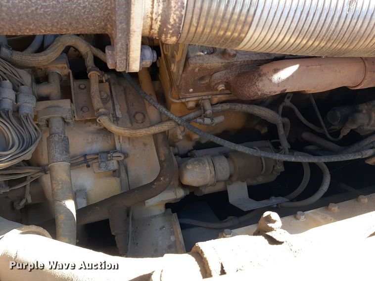 image for item KD9149 1993 Caterpillar D25D  water wagon