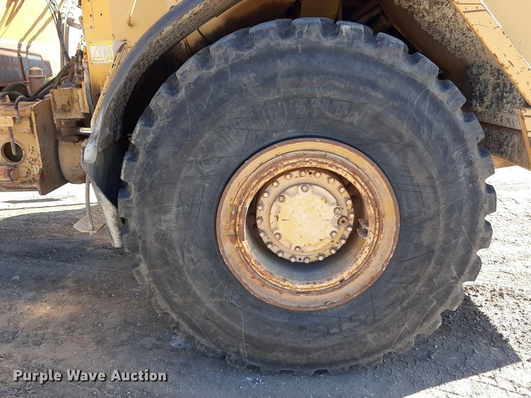 image for item KD9149 1993 Caterpillar D25D  water wagon