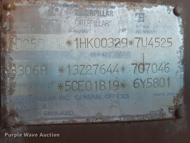 image for item KD9149 1993 Caterpillar D25D  water wagon