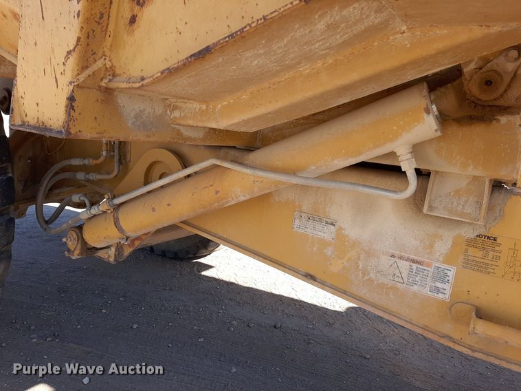 image for item KD9150 1992 Caterpillar D25D  haul truck