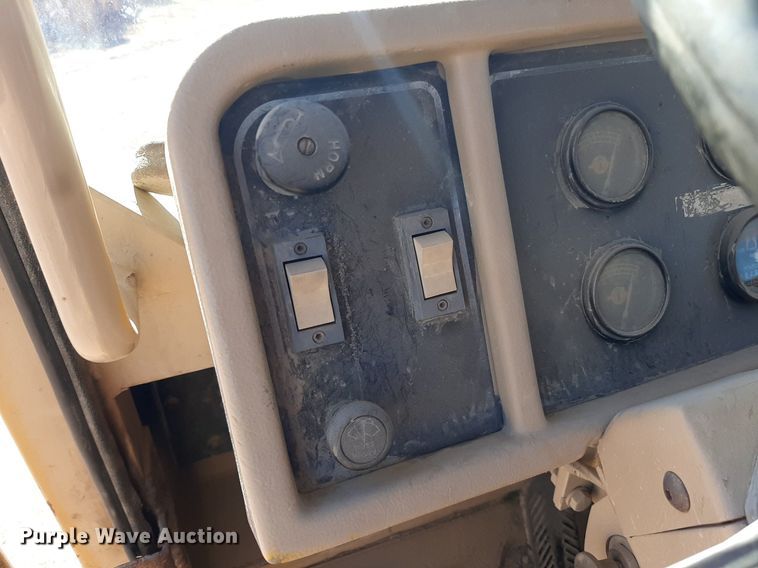 image for item KD9150 1992 Caterpillar D25D  haul truck