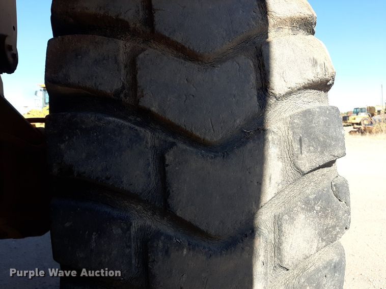 image for item KD9150 1992 Caterpillar D25D  haul truck