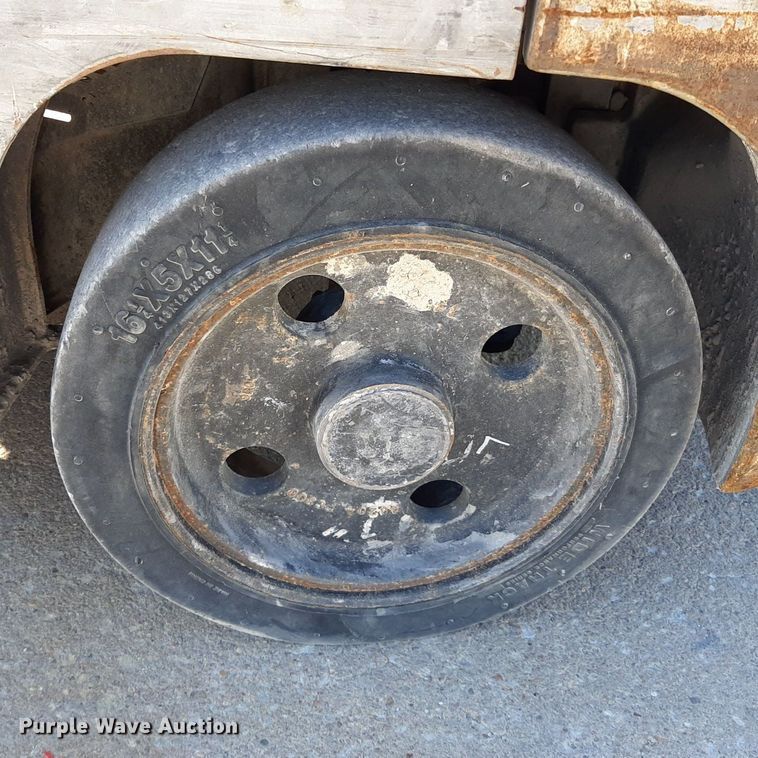 image for item KD9151 Nissan 50  forklift