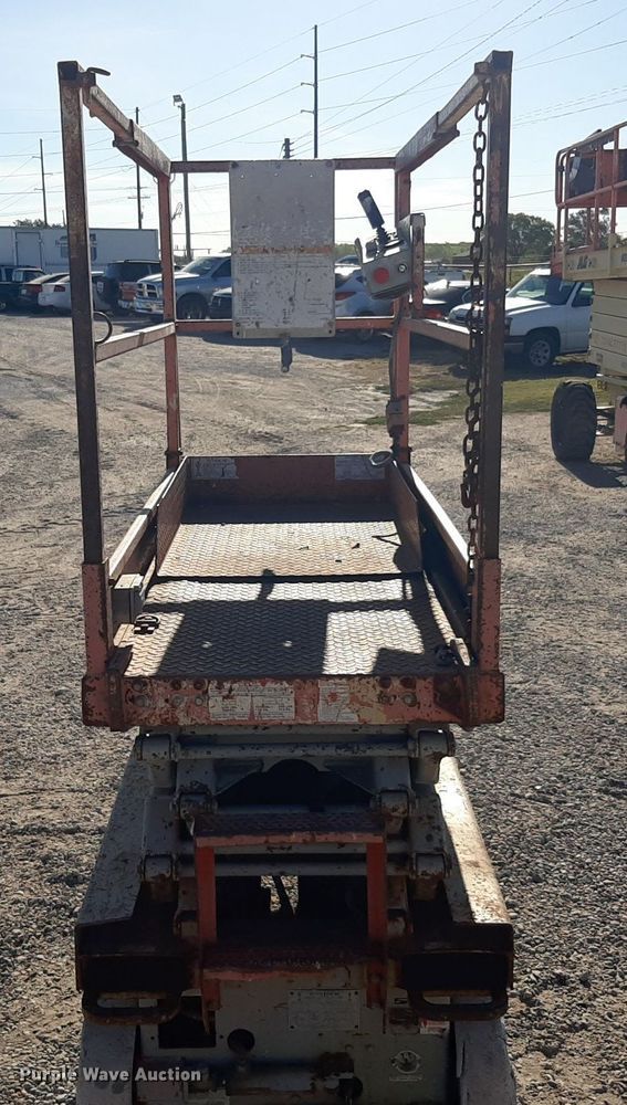 image for item KD9152 Skyjack 3219  scissor lift