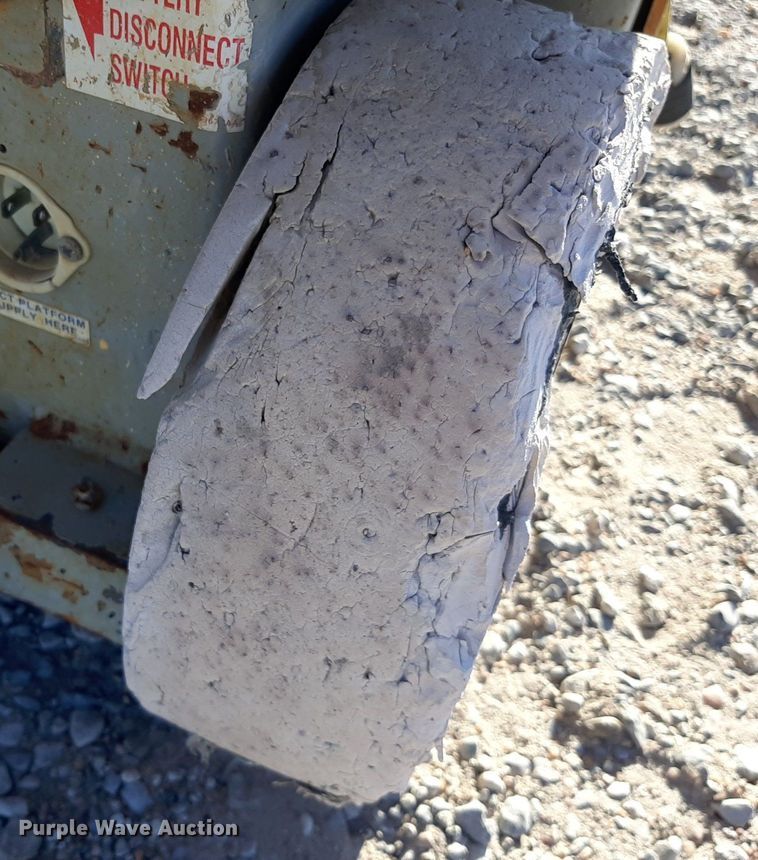 image for item KD9152 Skyjack 3219  scissor lift