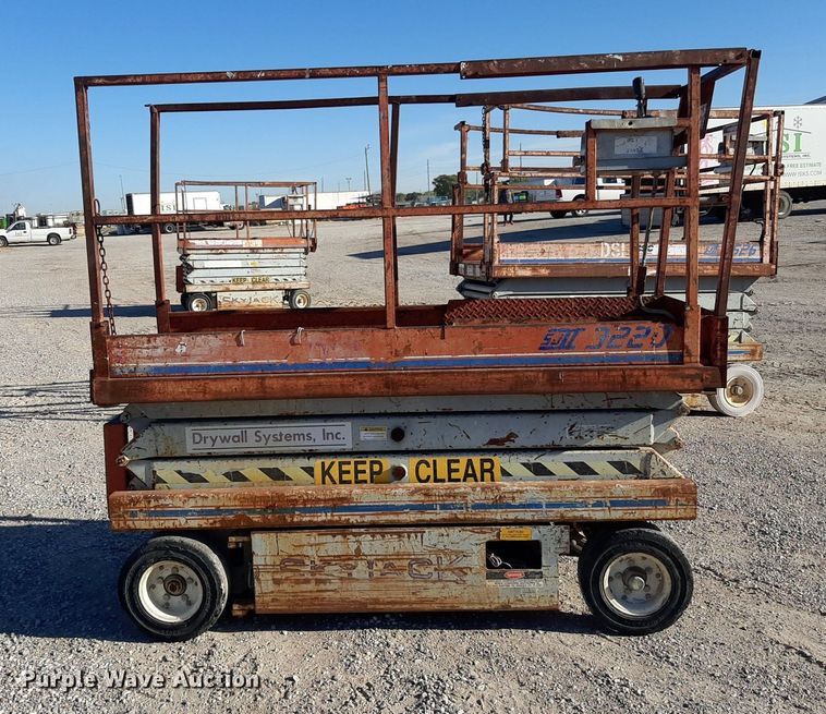 image for item KD9153 Skyjack 3220  scissor lift