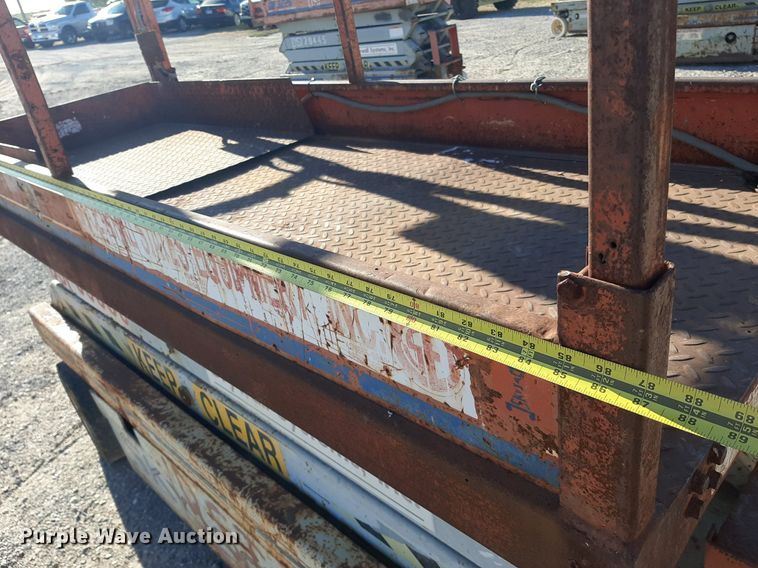 image for item KD9153 Skyjack 3220  scissor lift