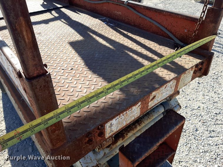 image for item KD9153 Skyjack 3220  scissor lift