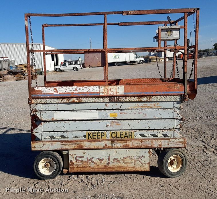 image for item KD9154 Skyjack  scissor lift