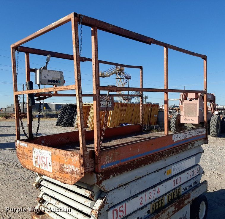image for item KD9154 Skyjack  scissor lift