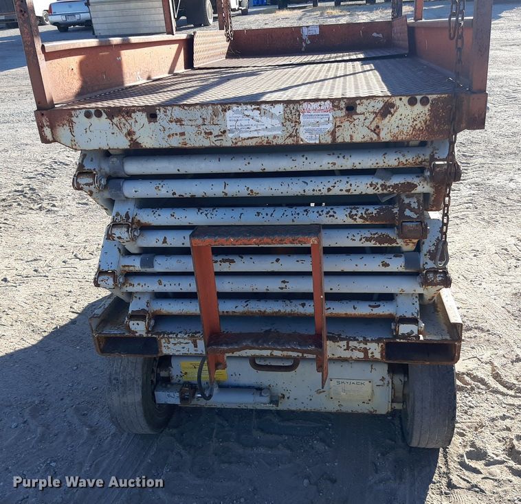 image for item KD9154 Skyjack  scissor lift