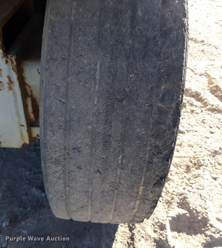 image for item KD9154 Skyjack  scissor lift