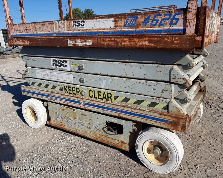 image for item KD9155 Skyjack 4626  scissor lift