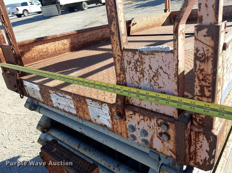 image for item KD9155 Skyjack 4626  scissor lift