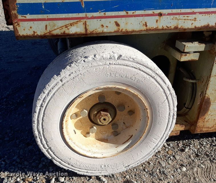 image for item KD9155 Skyjack 4626  scissor lift