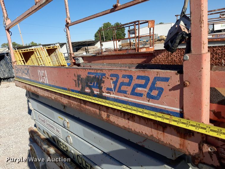 image for item KD9156 Skyjack 3226  scissor lift