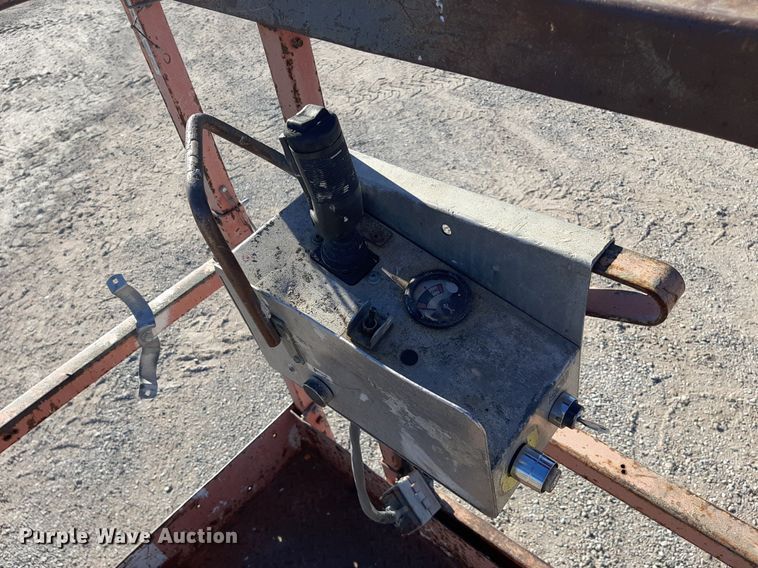 image for item KD9156 Skyjack 3226  scissor lift