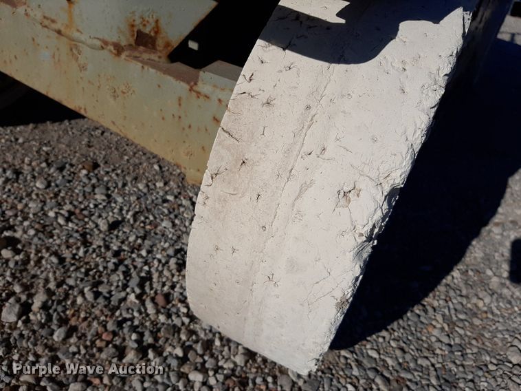 image for item KD9156 Skyjack 3226  scissor lift