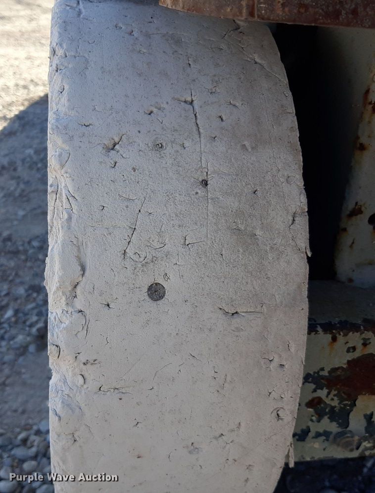 image for item KD9156 Skyjack 3226  scissor lift