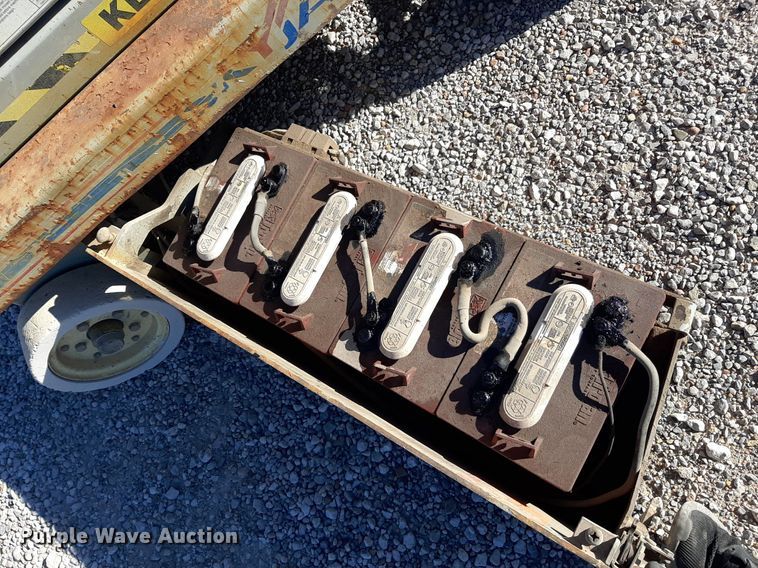 image for item KD9157 Skyjack 3219  scissor lift